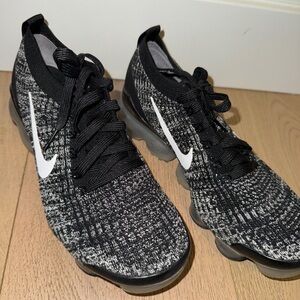 Nike VaporMax Air Flyknit’s Women’s US 8